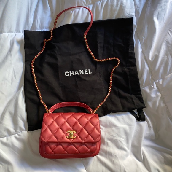 Pink Chanel - Picture 3 of 13